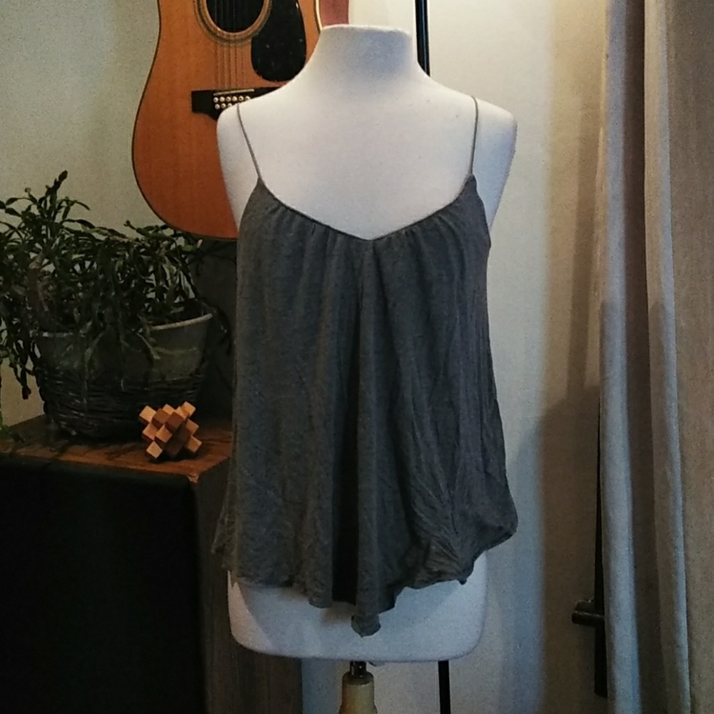 Flowy tank